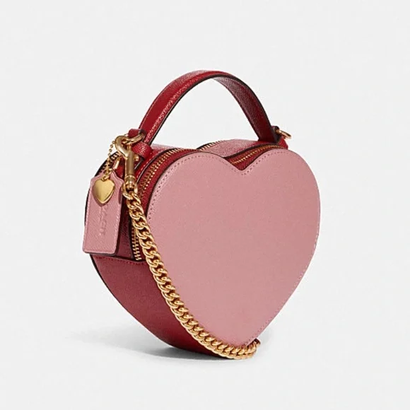 🌴SUMMER SALE 🌴💯✔️Authentic Coach Heart Bag ,SOLD OUT EVERYWHERE - Picture 2 of 6